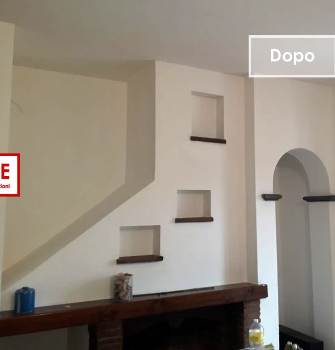 Soggiorno ripristinato dopo la bonifica di un’abitazione in condizioni di grave accumulo